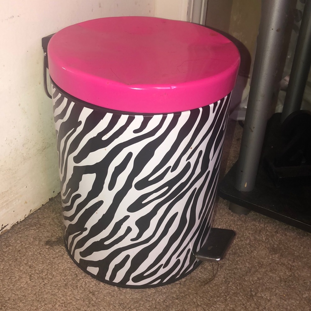 Mini Bedroom Trash Can